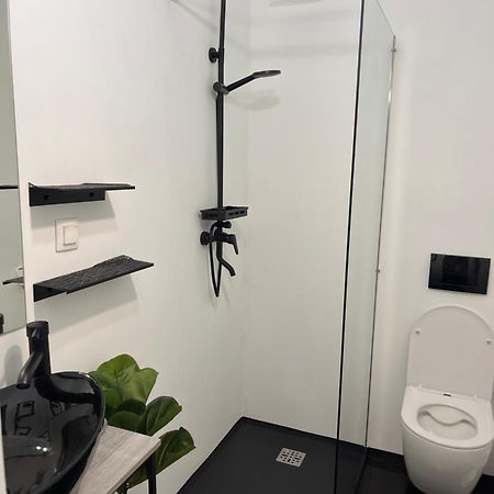 Utcara Nyilo Apartman Vác Екстериор снимка